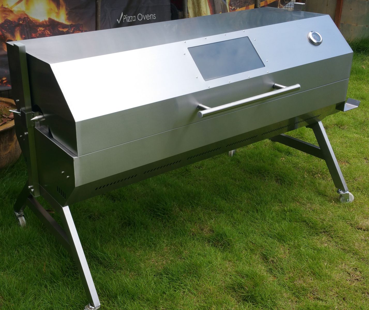 This image shows the Dual Fuel Spit Rotisserie 1500. This image shows the Dual Fuel Spit Rotisserie 1500.
